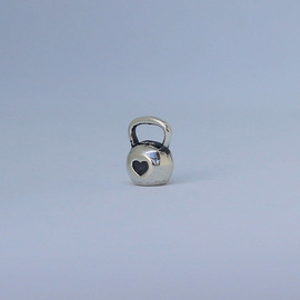 Fit Kolekcja - Zawieszka KETTLEBELL 003 MINI ❤ - oksydowane srebro