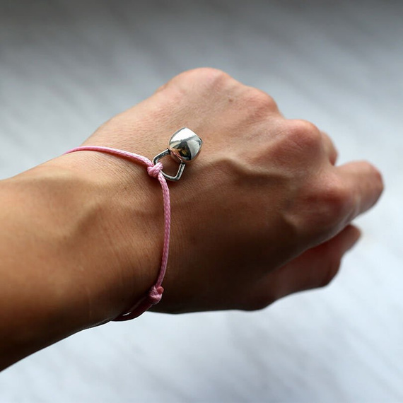 Fit Kolekcja - Bransoletka ze sznurka kettlebell baby pink