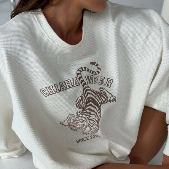 Chiara Wear - Women's Oversize Sweatshirt WAFFLE TIGER - ecru