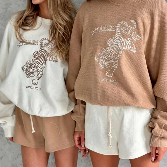 Chiara Wear - Women's Oversize Sweatshirt WAFFLE TIGER - ecru