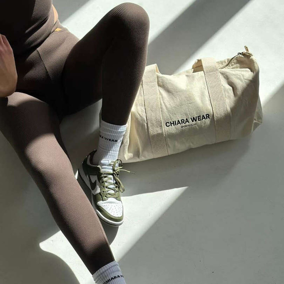 Chiara Wear - SPORTS CLUB zipped sports bag - beige